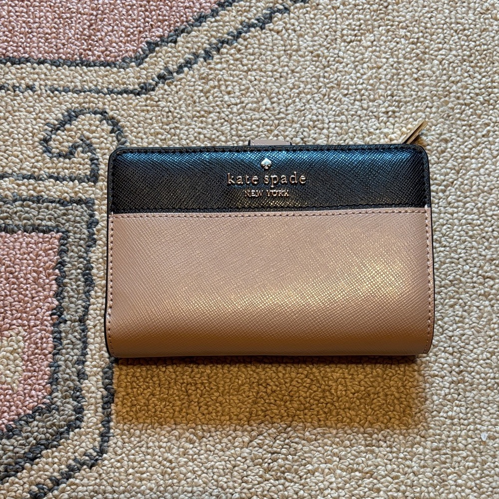 Kate Spade Black and Cream Wallet